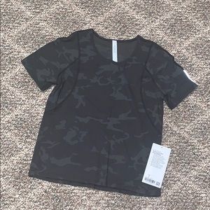 NWT camo lululemon top